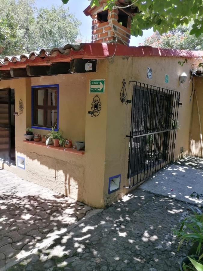 Posada Bugambilias Hotel Tepoztlan Exterior photo